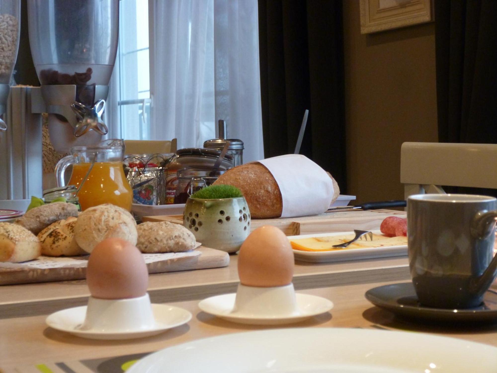 אוסטנדה Charmehotel Kruishof מראה חיצוני תמונה