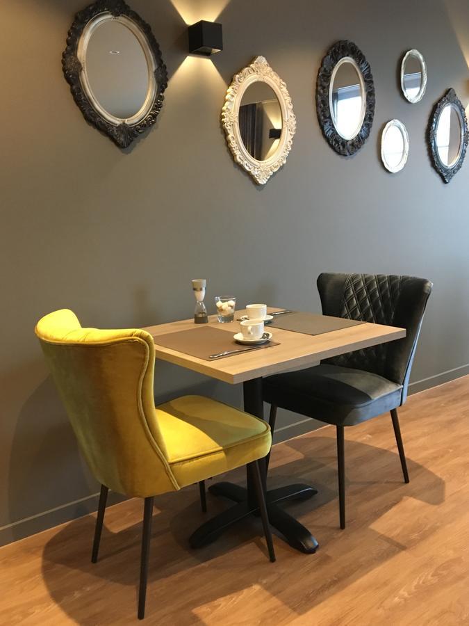 אוסטנדה Charmehotel Kruishof מראה חיצוני תמונה